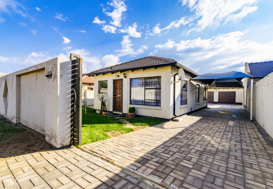 3 Bedroom Property for Sale in Goudrand Gauteng