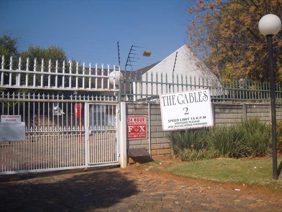 2 Bedroom Property for Sale in Albertsdal Gauteng