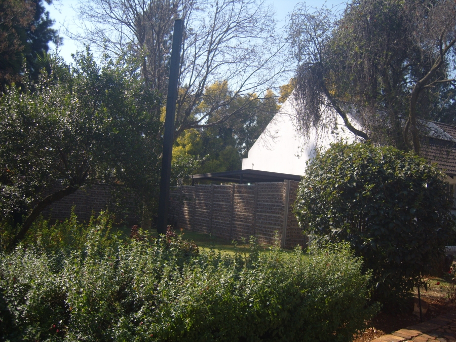 2 Bedroom Property for Sale in Albertsdal Gauteng