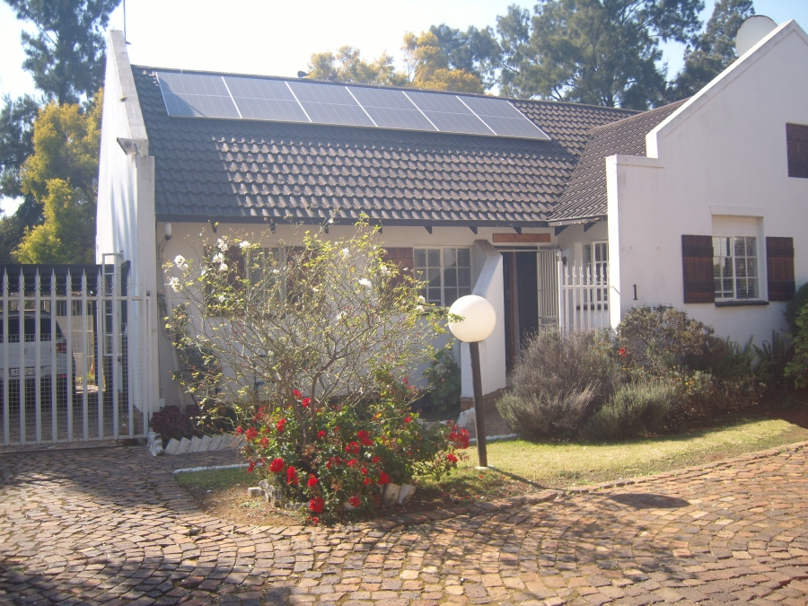 2 Bedroom Property for Sale in Albertsdal Gauteng