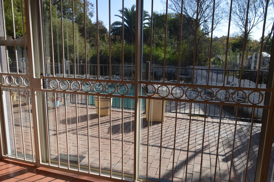 2 Bedroom Property for Sale in Helderkruin Gauteng