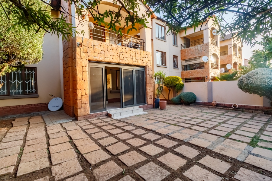 3 Bedroom Property for Sale in Halfway Gardens Gauteng