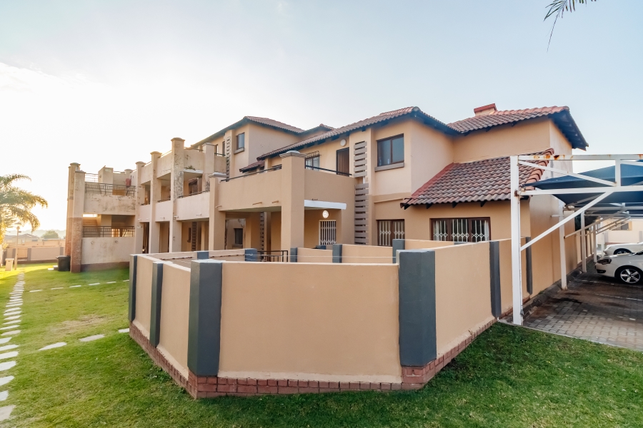 3 Bedroom Property for Sale in Halfway Gardens Gauteng