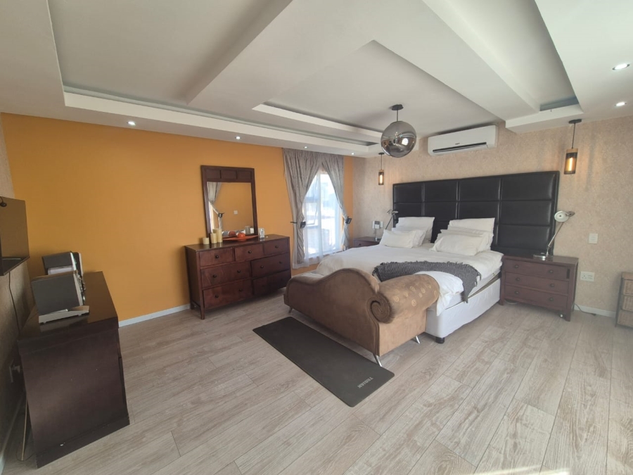 4 Bedroom Property for Sale in Liefde en Vrede Gauteng