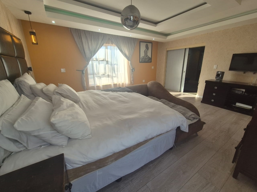 4 Bedroom Property for Sale in Liefde en Vrede Gauteng