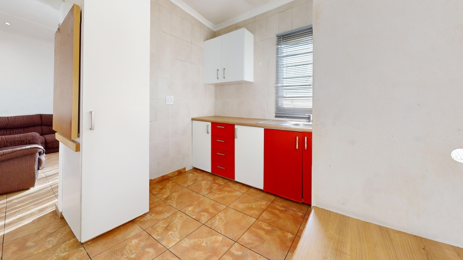 6 Bedroom Property for Sale in Wychwood Gauteng