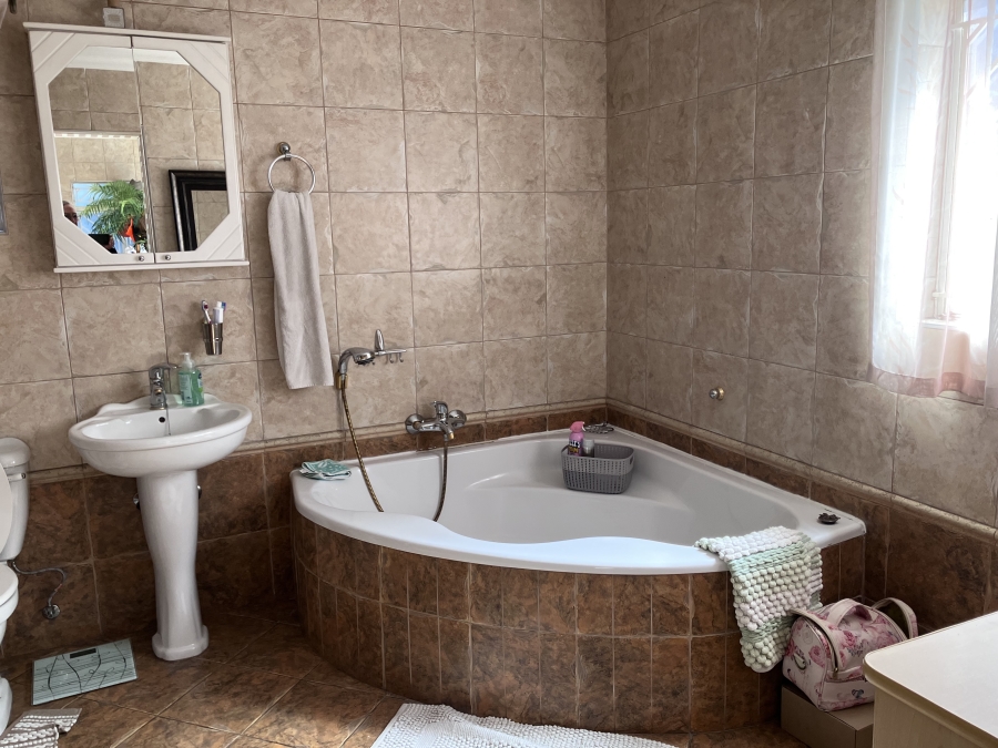 3 Bedroom Property for Sale in Capital Park Gauteng