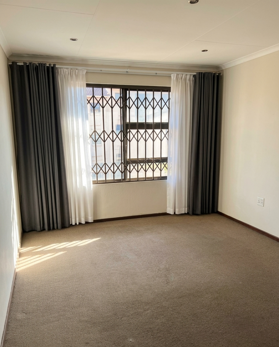 2 Bedroom Property for Sale in Bedfordview Gauteng