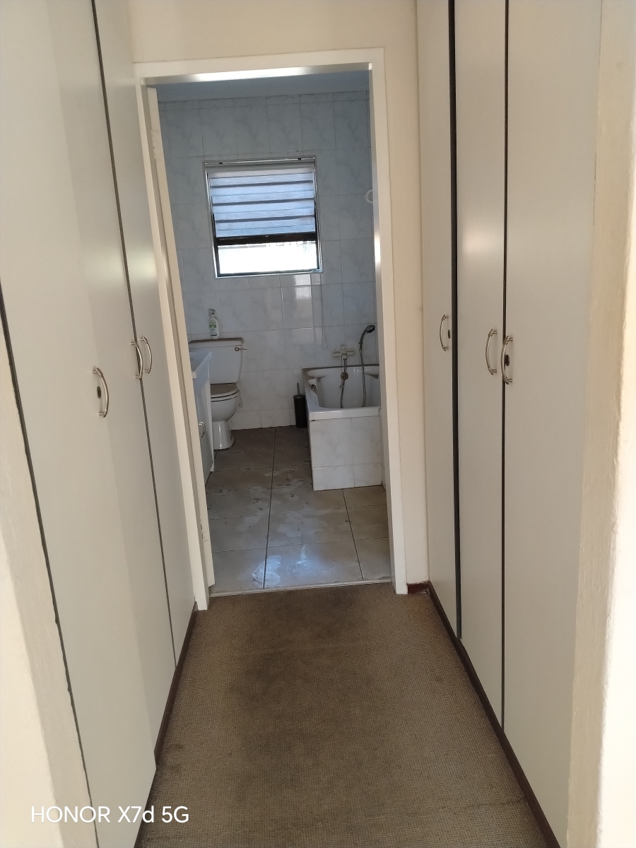 2 Bedroom Property for Sale in Bedfordview Gauteng