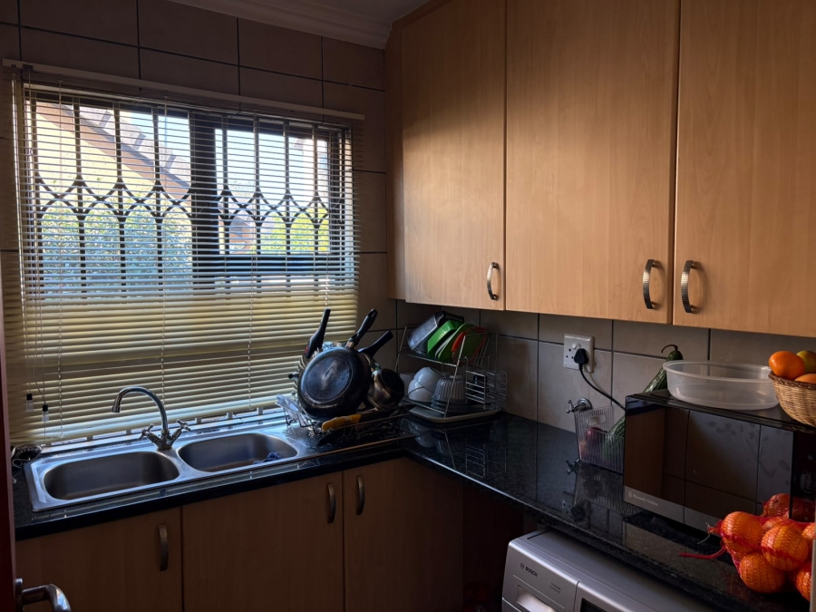 2 Bedroom Property for Sale in Amorosa Gauteng