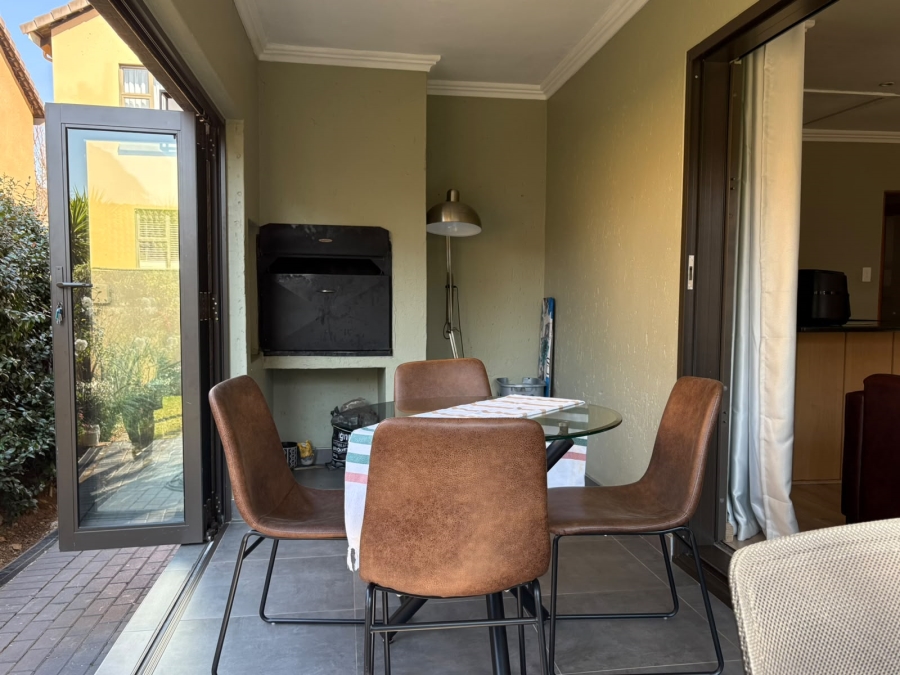 2 Bedroom Property for Sale in Amorosa Gauteng