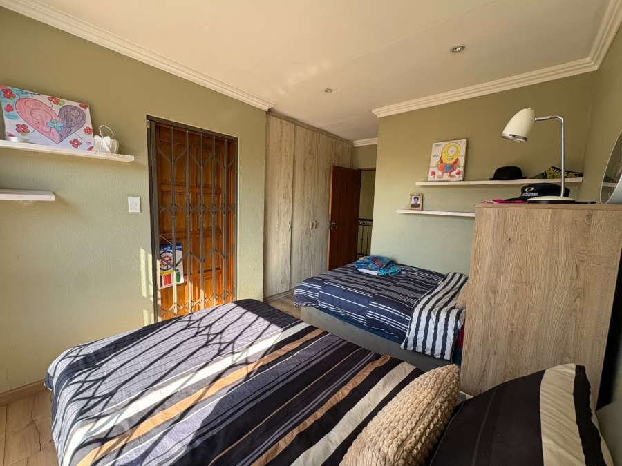 2 Bedroom Property for Sale in Amorosa Gauteng