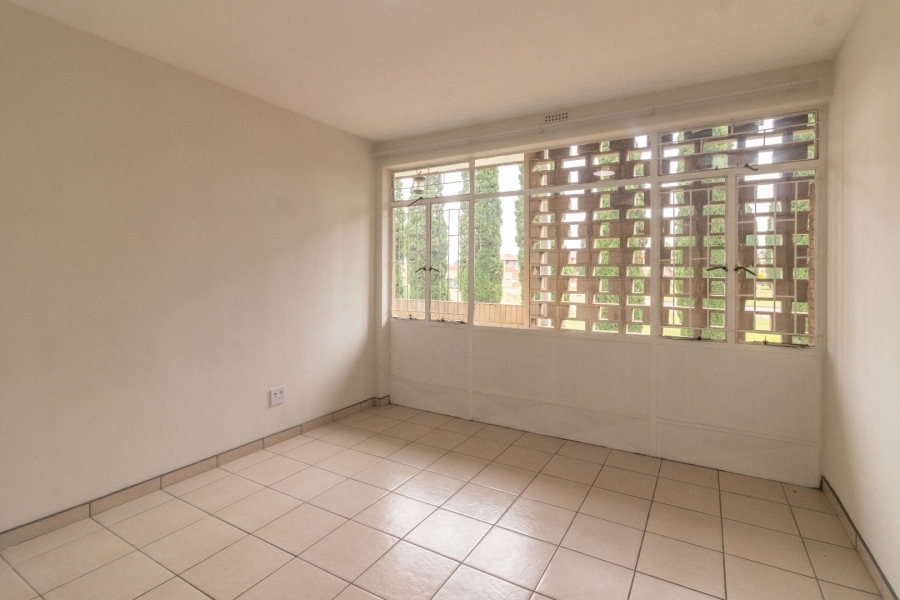 2 Bedroom Property for Sale in Edleen Gauteng