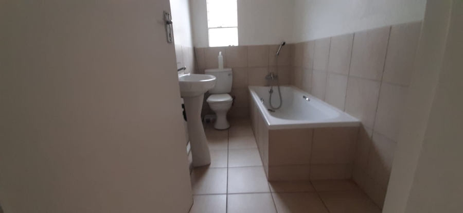 To Let 3 Bedroom Property for Rent in Karenpark Gauteng