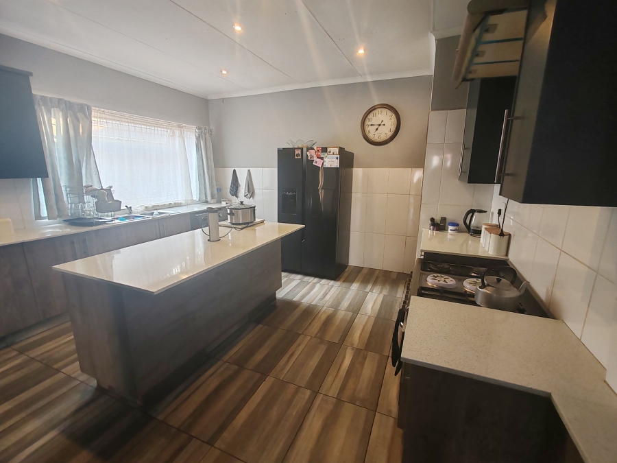 3 Bedroom Property for Sale in Danville Gauteng
