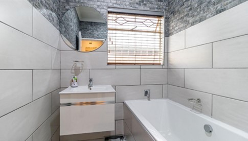 4 Bedroom Property for Sale in Dinwiddie Gauteng