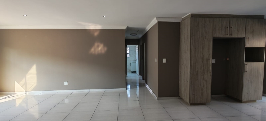 3 Bedroom Property for Sale in Brackenhurst Gauteng