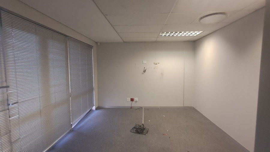 To Let Commercial Property for Rent in Southdowns Estate Gauteng