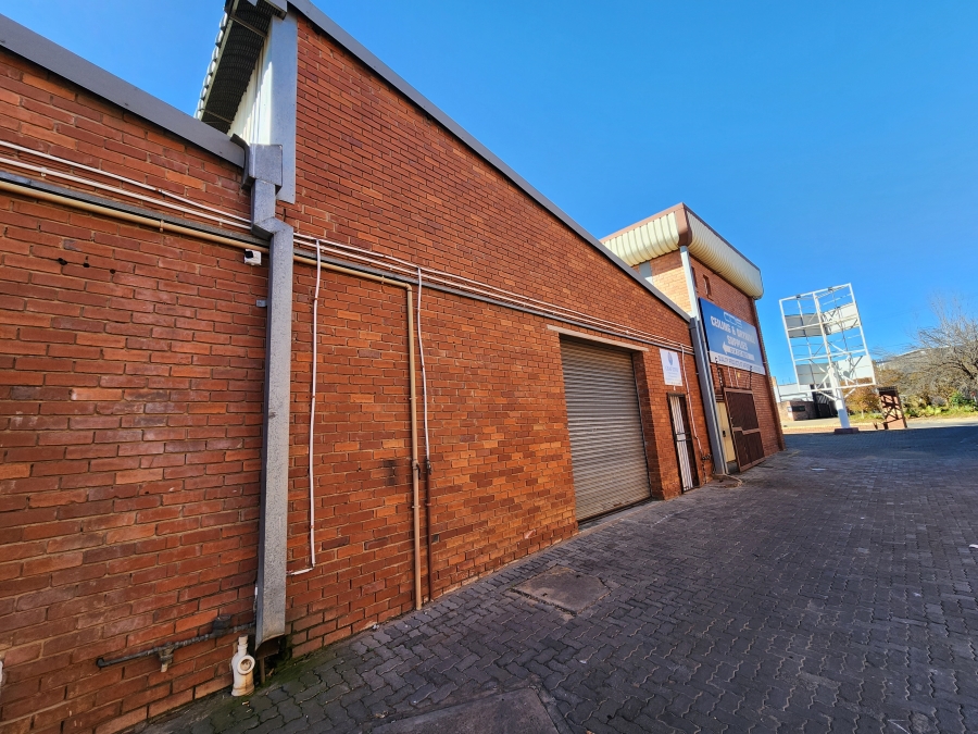 To Let Commercial Property for Rent in Koedoespoort Industrial Gauteng