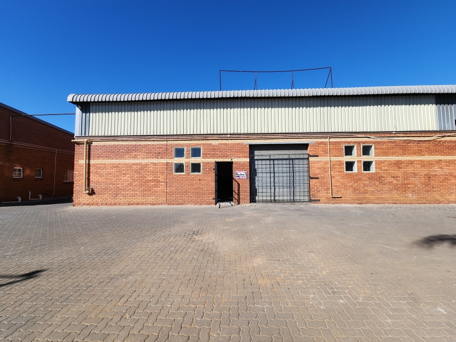 To Let Commercial Property for Rent in Koedoespoort Industrial Gauteng