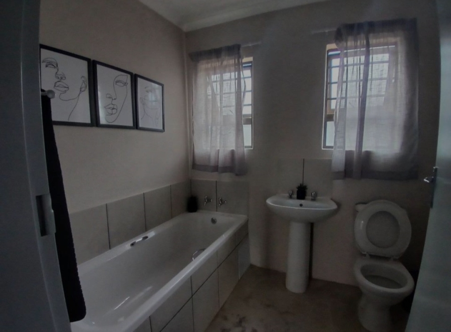 3 Bedroom Property for Sale in Soshanguve VV Gauteng