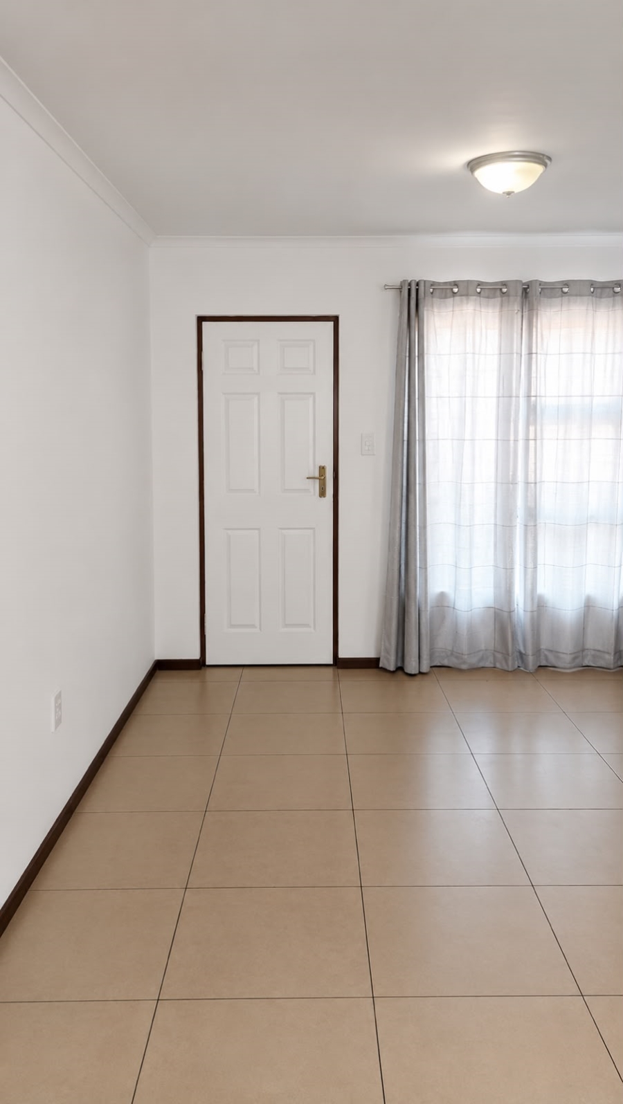 To Let 2 Bedroom Property for Rent in Robertsham Gauteng