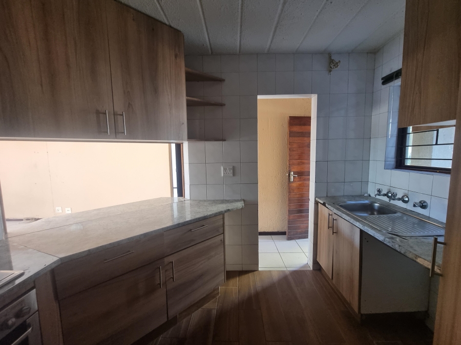 To Let 3 Bedroom Property for Rent in Bloubosrand Gauteng