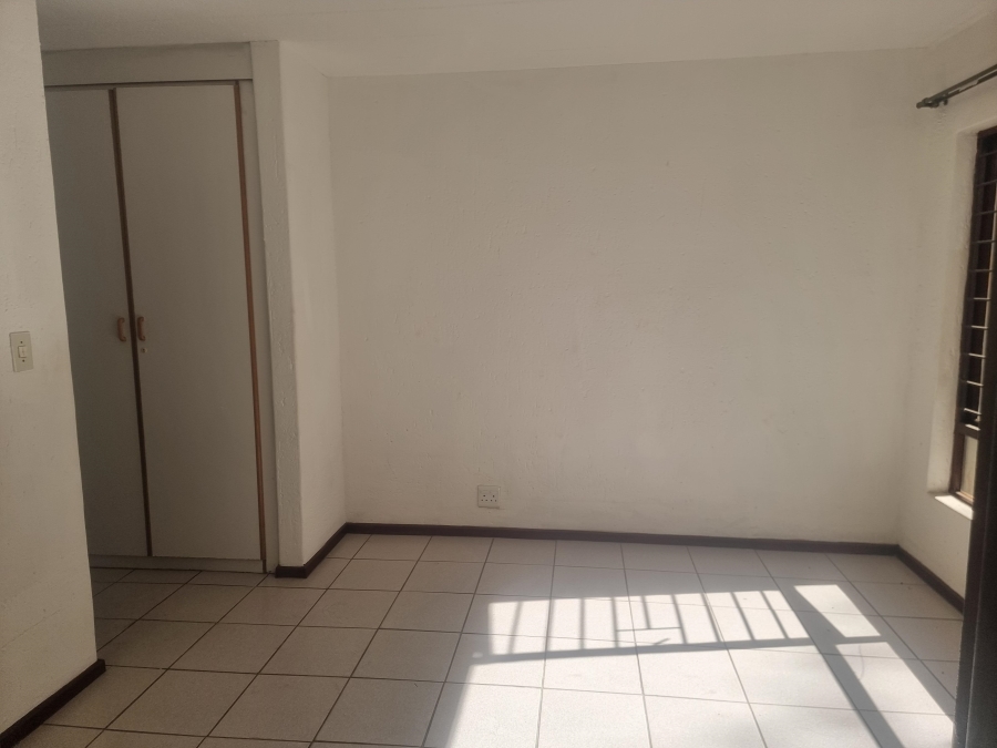 To Let 3 Bedroom Property for Rent in Bloubosrand Gauteng