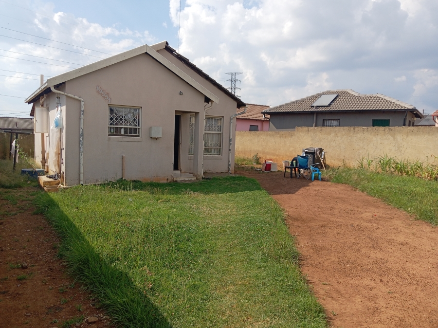 2 Bedroom Property for Sale in Bram Fischerville Gauteng