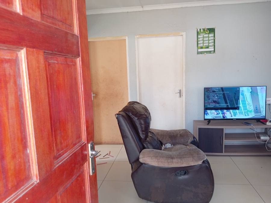 2 Bedroom Property for Sale in Bram Fischerville Gauteng