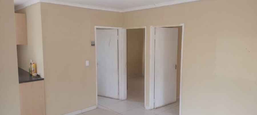 2 Bedroom Property for Sale in Bram Fischerville Gauteng