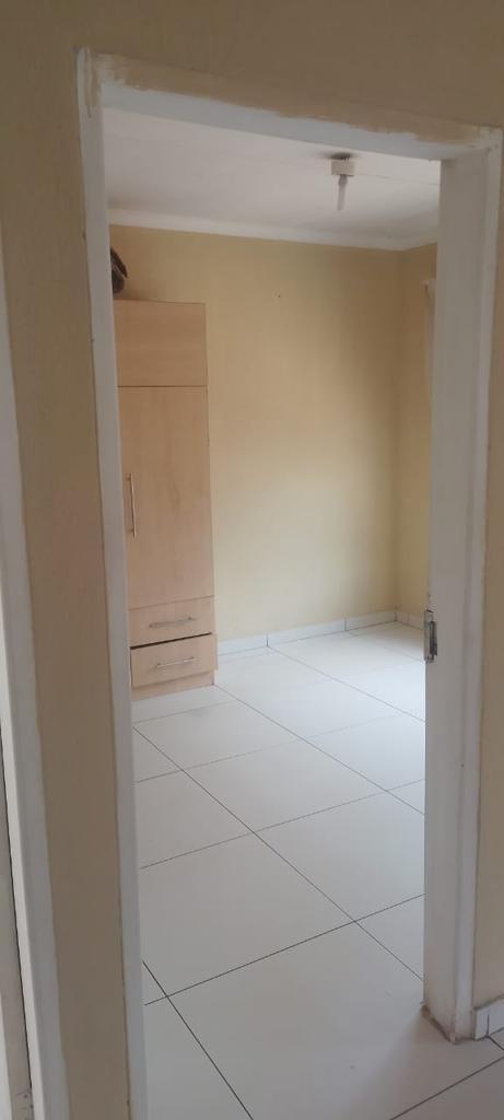 2 Bedroom Property for Sale in Bram Fischerville Gauteng