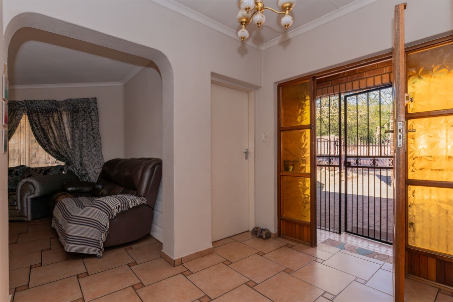 5 Bedroom Property for Sale in Norkem Park Gauteng