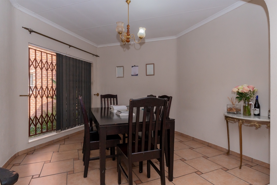 5 Bedroom Property for Sale in Norkem Park Gauteng