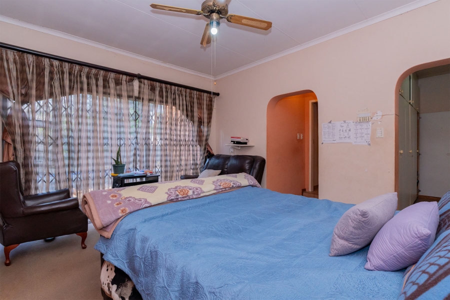 5 Bedroom Property for Sale in Norkem Park Gauteng