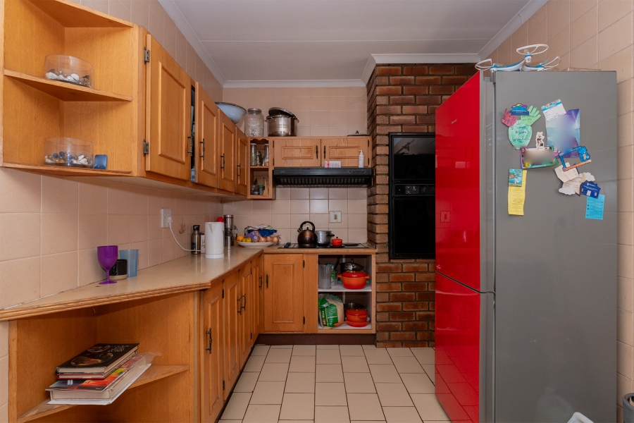 5 Bedroom Property for Sale in Norkem Park Gauteng