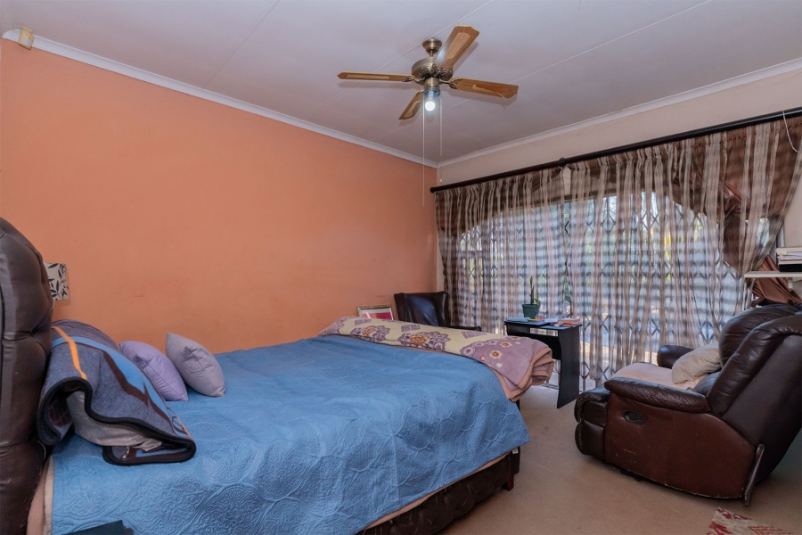 5 Bedroom Property for Sale in Norkem Park Gauteng