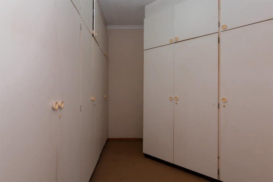 5 Bedroom Property for Sale in Norkem Park Gauteng