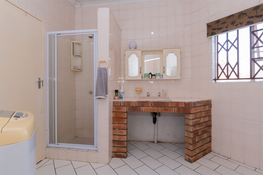 5 Bedroom Property for Sale in Norkem Park Gauteng
