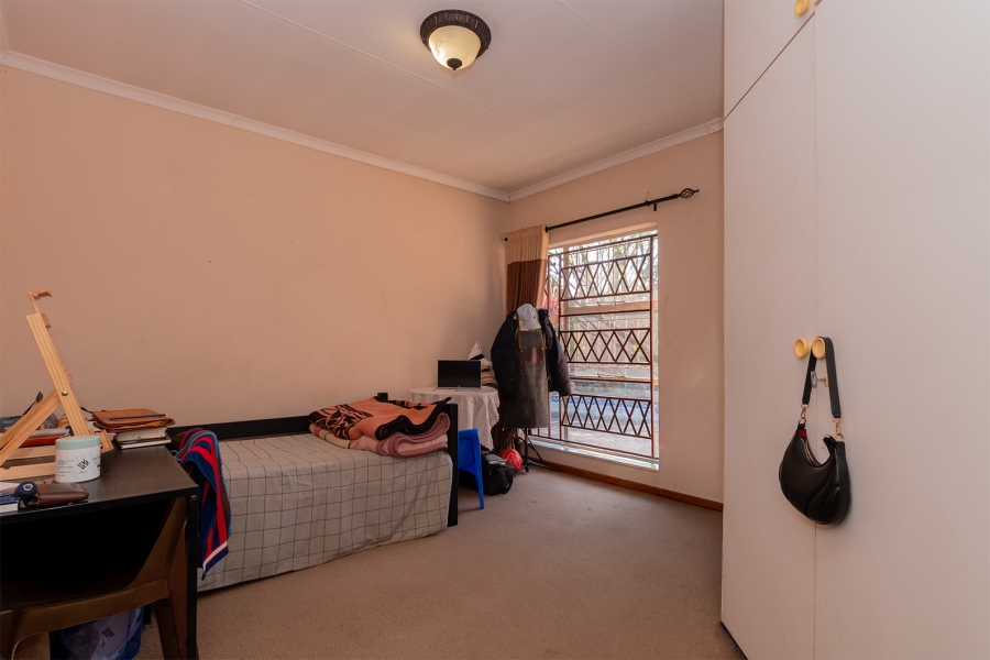 5 Bedroom Property for Sale in Norkem Park Gauteng