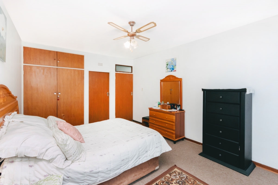 2 Bedroom Property for Sale in Florida Park Gauteng