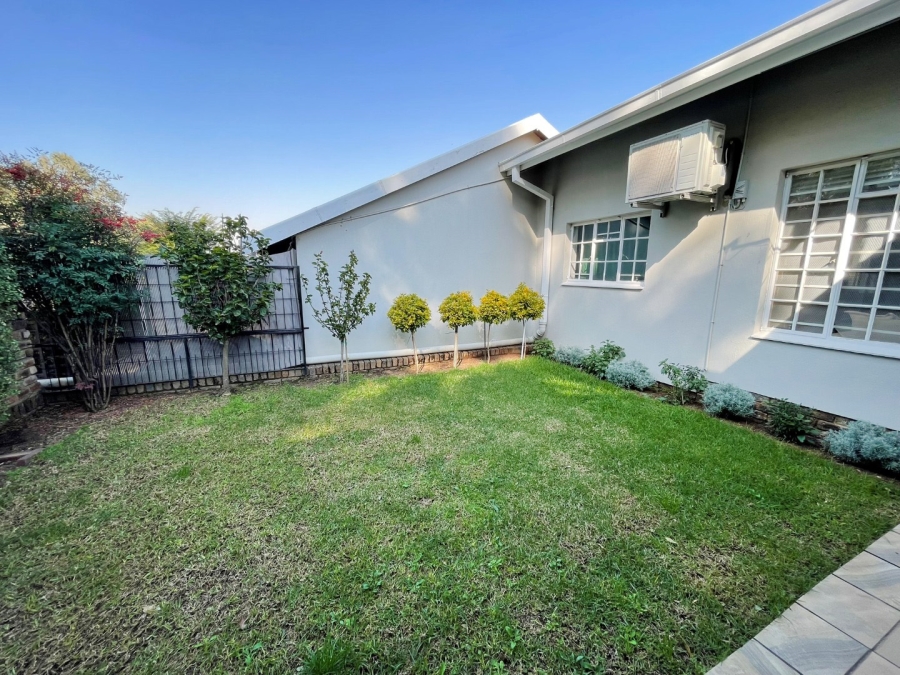 2 Bedroom Property for Sale in Bryanston Gauteng