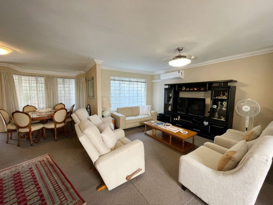 2 Bedroom Property for Sale in Bryanston Gauteng