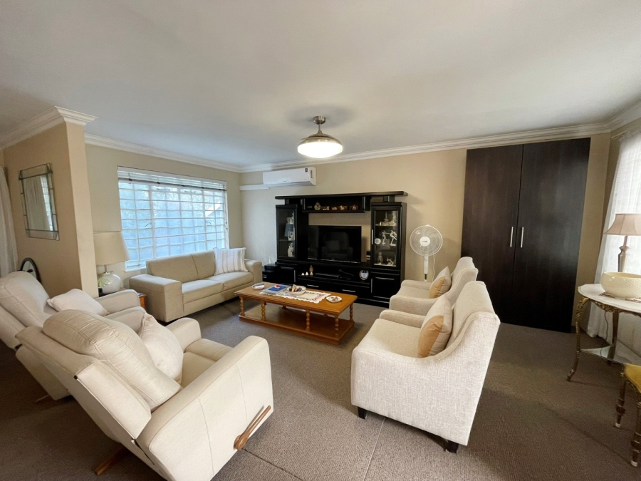 2 Bedroom Property for Sale in Bryanston Gauteng