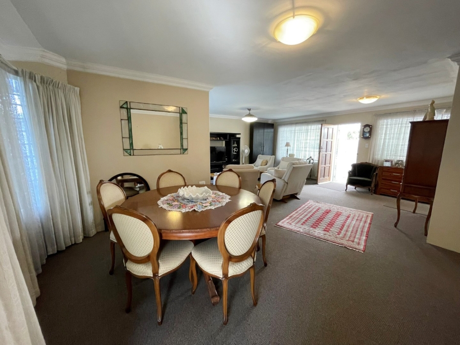 2 Bedroom Property for Sale in Bryanston Gauteng