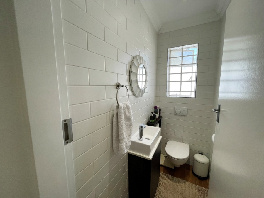 2 Bedroom Property for Sale in Bryanston Gauteng