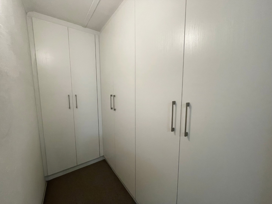 2 Bedroom Property for Sale in Bryanston Gauteng