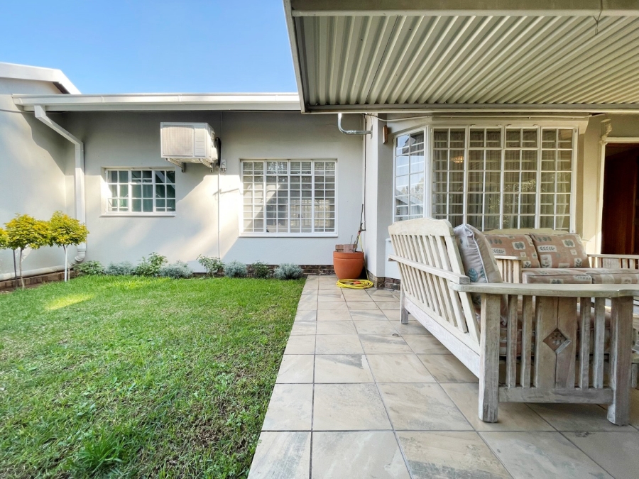 2 Bedroom Property for Sale in Bryanston Gauteng