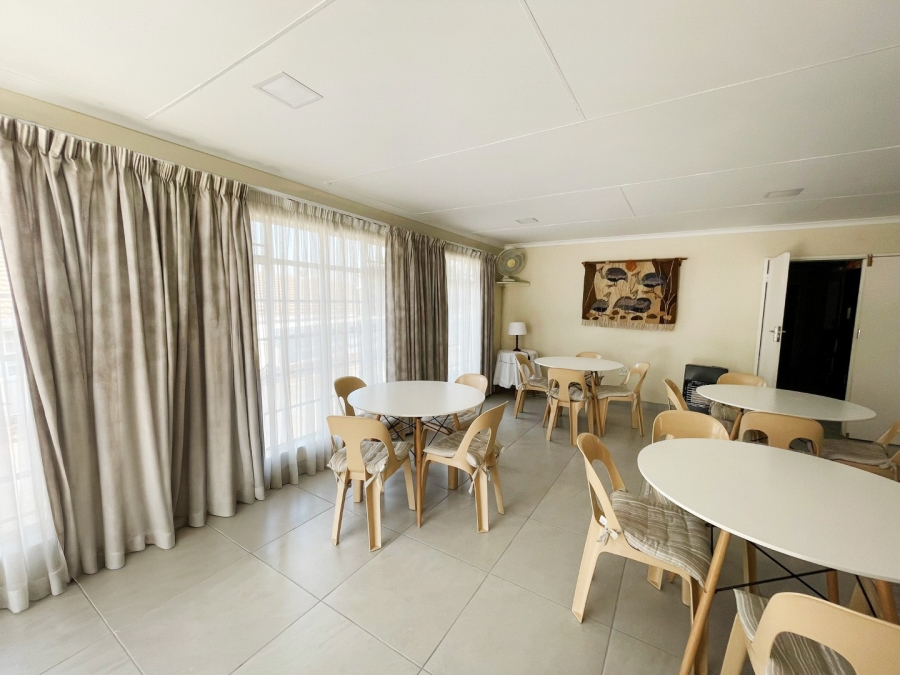 2 Bedroom Property for Sale in Bryanston Gauteng