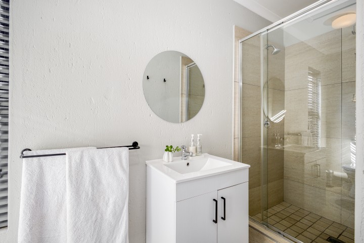 5 Bedroom Property for Sale in Linden Gauteng